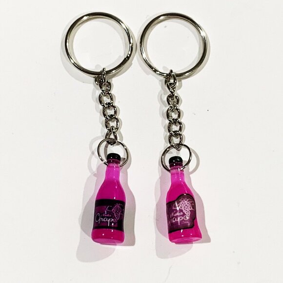 Fallout 4 Nuka Cola Grape Bottle Keychains - 3.5inch Gaming Keychain - Picture 3 of 11